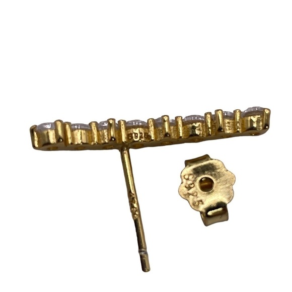 Sterling Silver cubic zirconia earrings New in Box - Picture 4 of 4